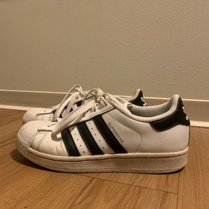 Adidas Superstar Sneakers